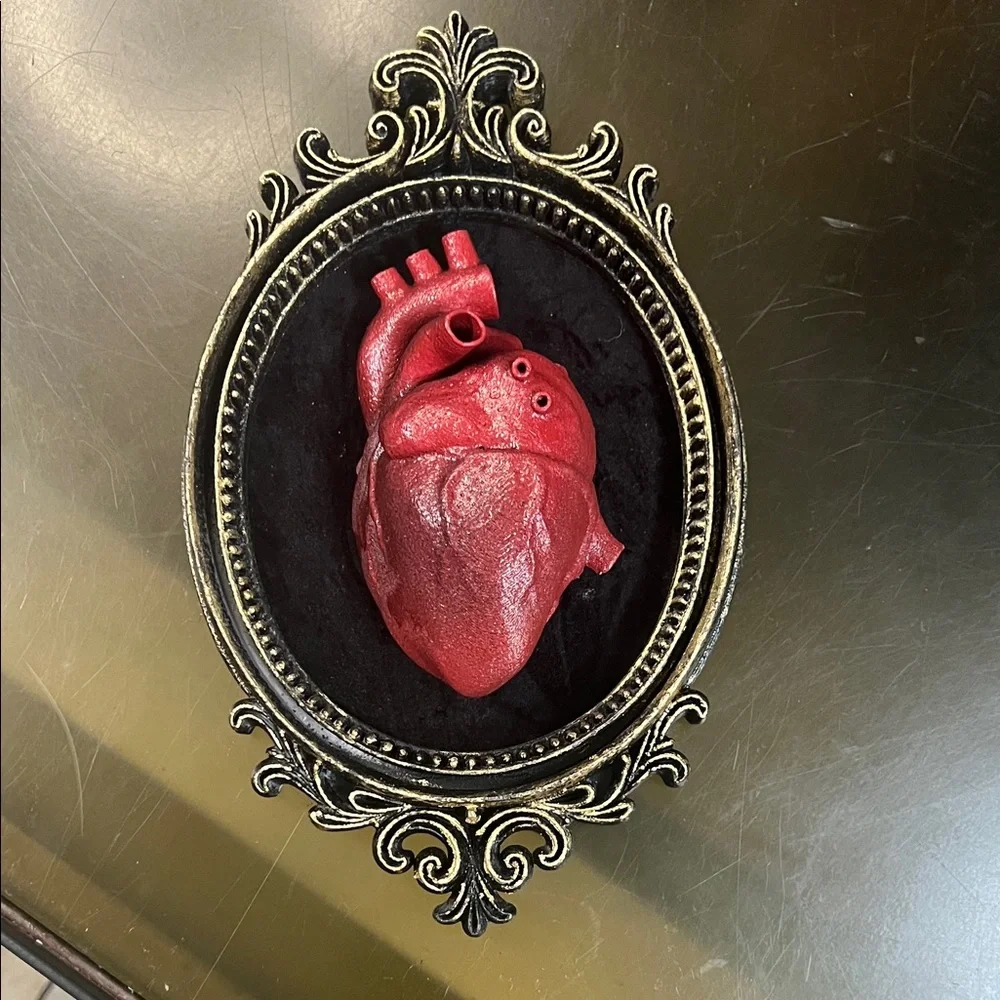 Gothic Anatomical Heart Art Plaque - Picture 2 of 3